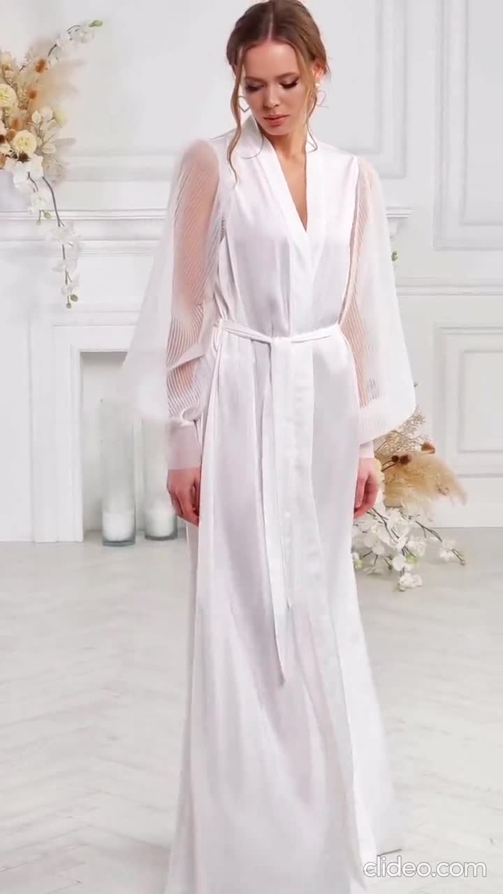 Satin White Robe Custom Robes Bride to Be Robe, Half Sleeve at Rs