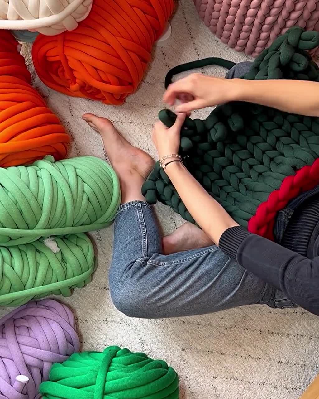 Super Chunky Chenille, Soft Finger Knitting Yarn, Giant Blanket Yarn,  Chunky Knit 