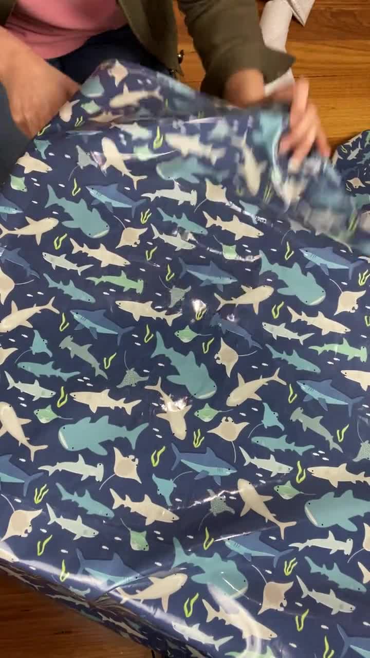 https://v.etsystatic.com/video/upload/q_auto/video_shark_splash_mat_wnbh9v.jpg