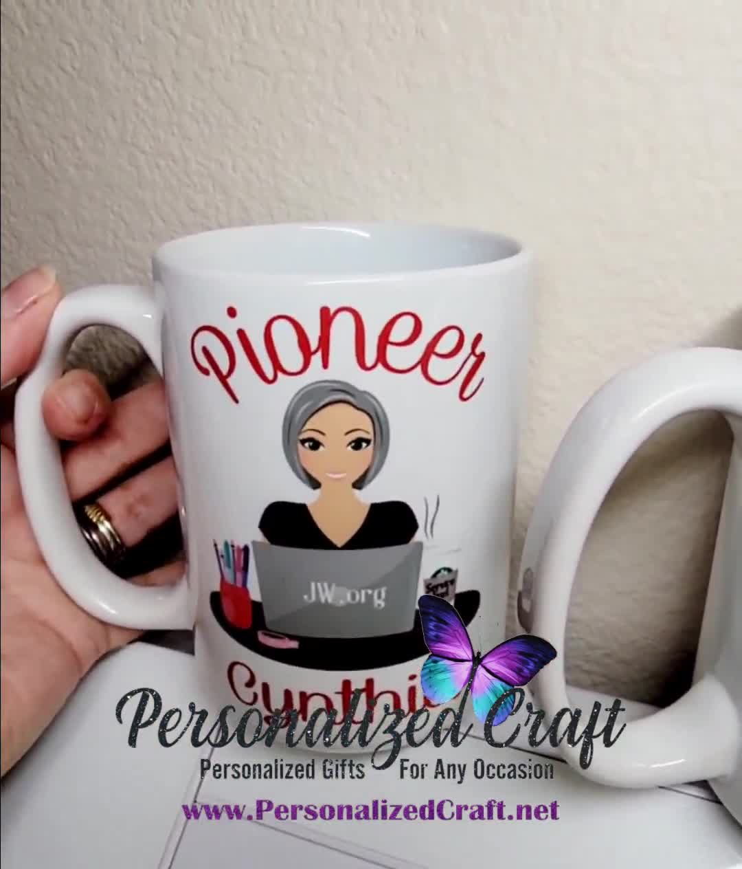 Regalo pionero de JW, hermana testigo de Jehová en el escritorio de la  computadora, taza de café de regalo pionero hermosa personalizada, taza de  servicio JW personalizada