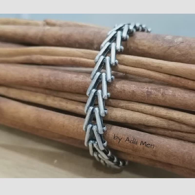 Cinnamon Brown Leather Braided Bracelet from Thailand, 'Cinnamon Braid