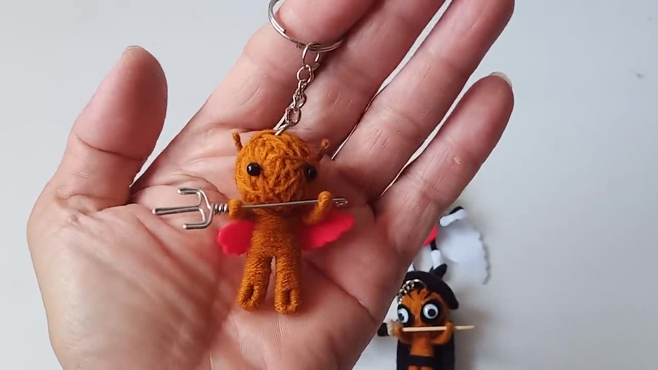 稀少トガワドール キーホルダー 初期作品 ラビットキーホルダー -hand