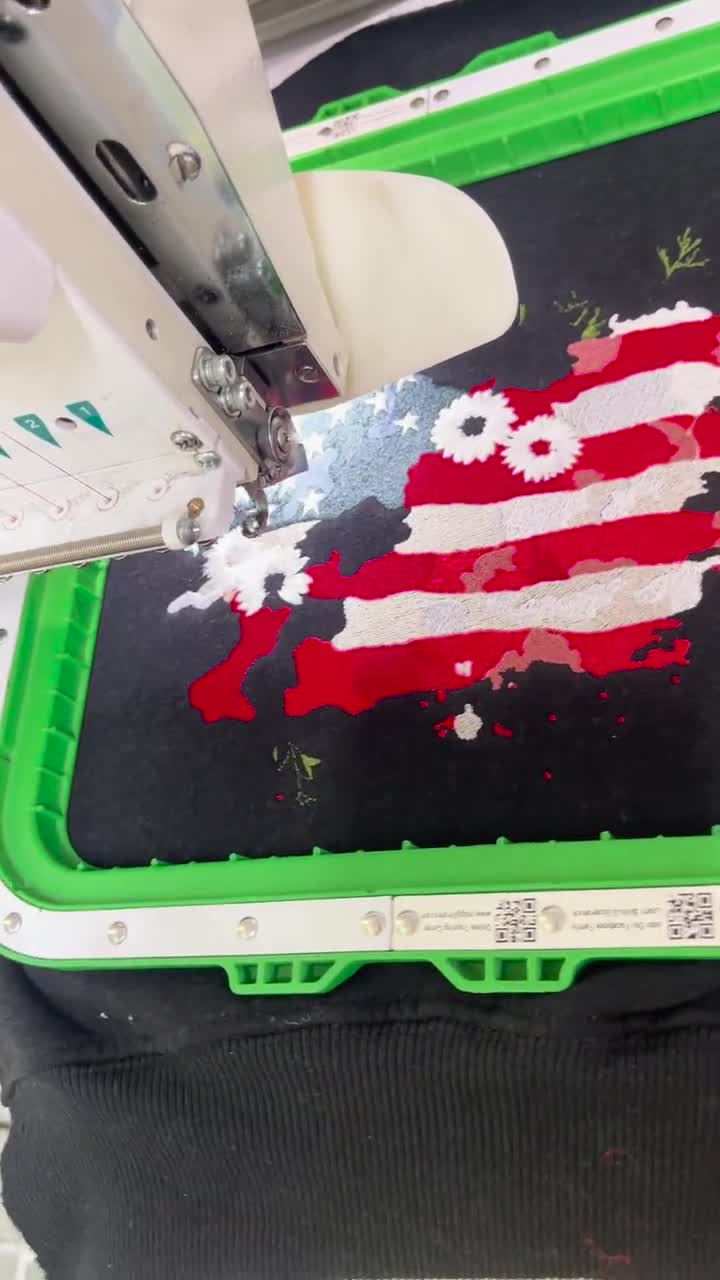 アメリカ国旗の花柄刺繍デザイン、7月4日国旗USAミシンファイル、愛国