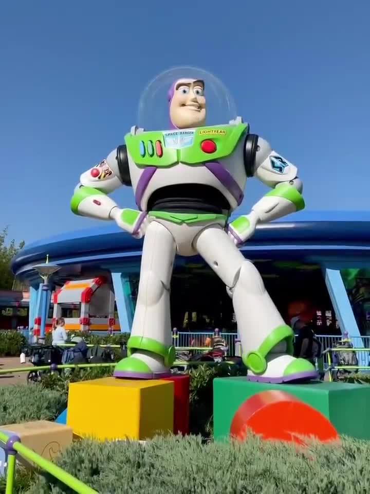 I*A様 TOY STORY Buzz Lightyear 星条旗 Ver． Buy Disney Toy Story Signature Collection Buzz Figure online | eBay