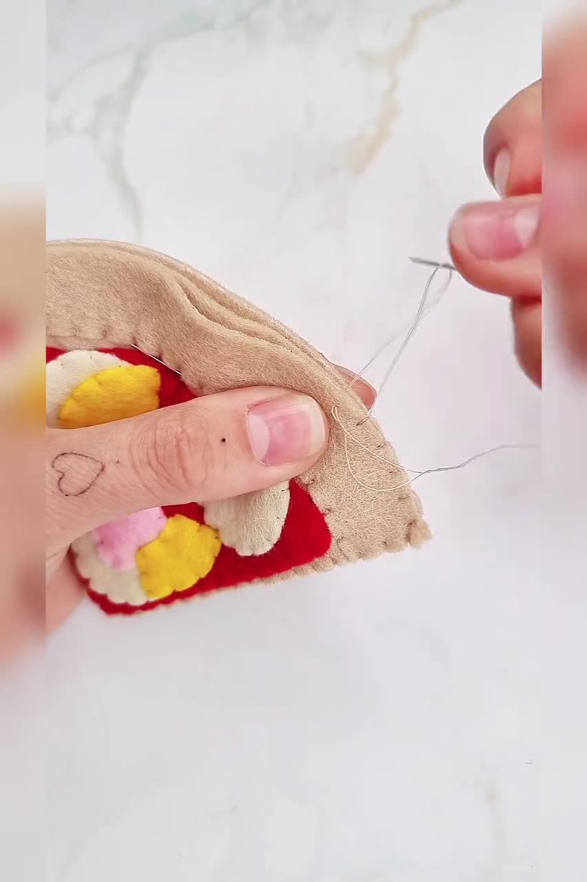 フェルトで作る5切れピザの型紙：DIYキッズおままごとフード、初心者