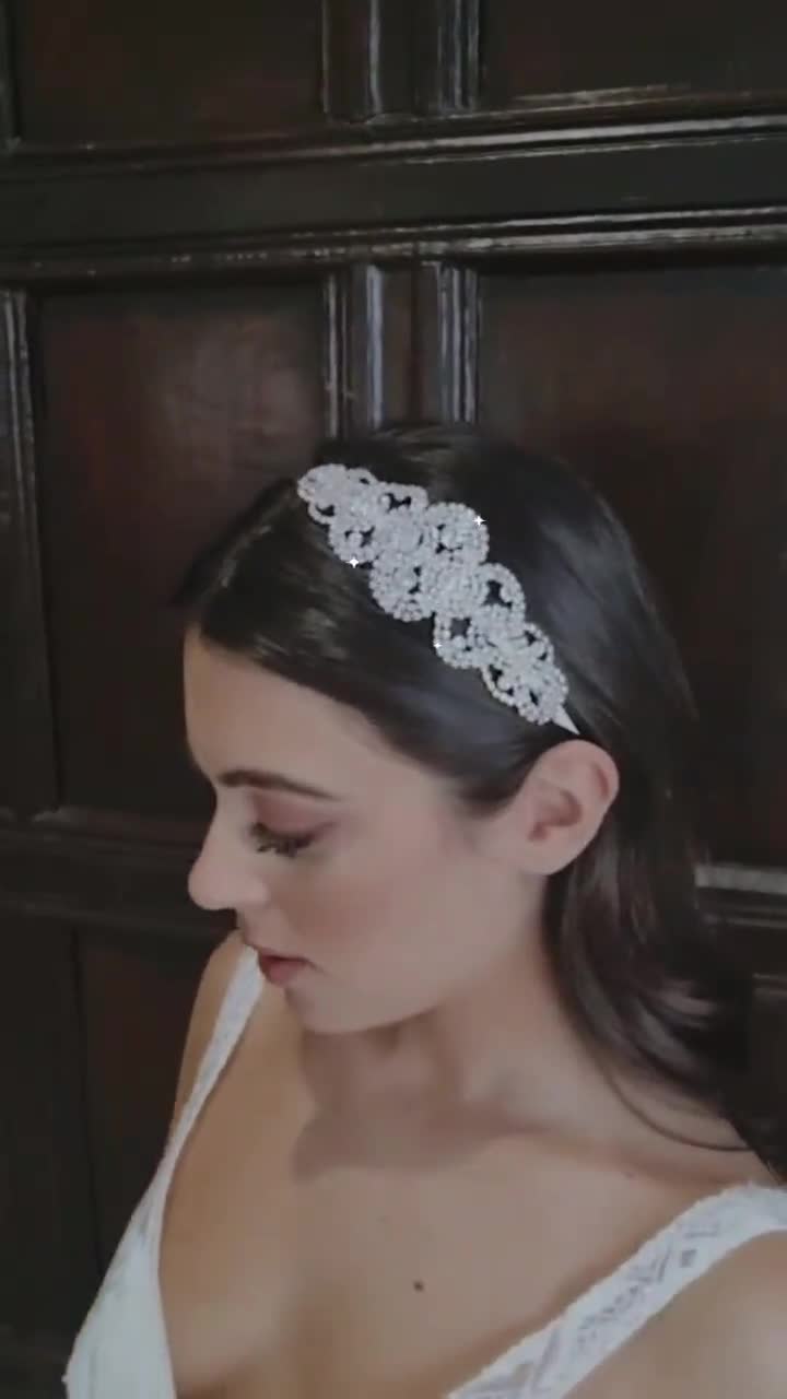 TORIANA  Victorian Vintage Wedding Veil Bridal Headpiece Antique Lace –  The Feathered Head