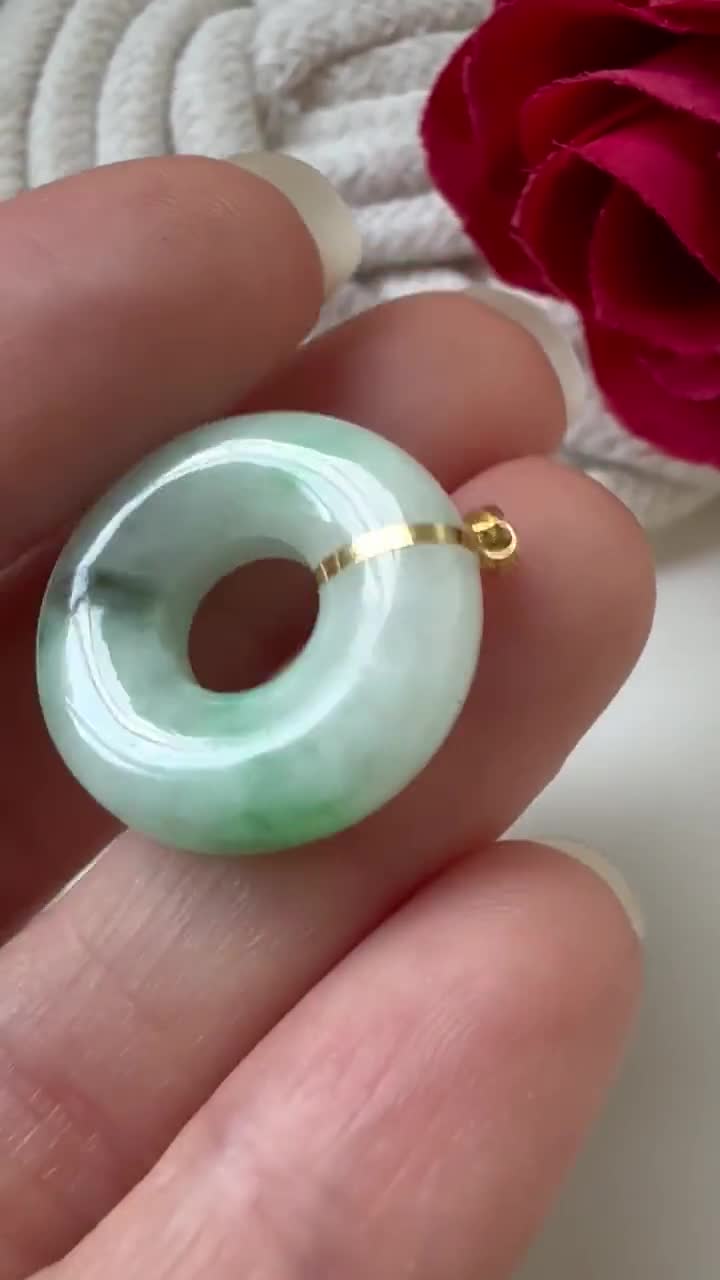 19.9 MM アップルグリーンベインタイプAグレード天然翡翠ジェイド