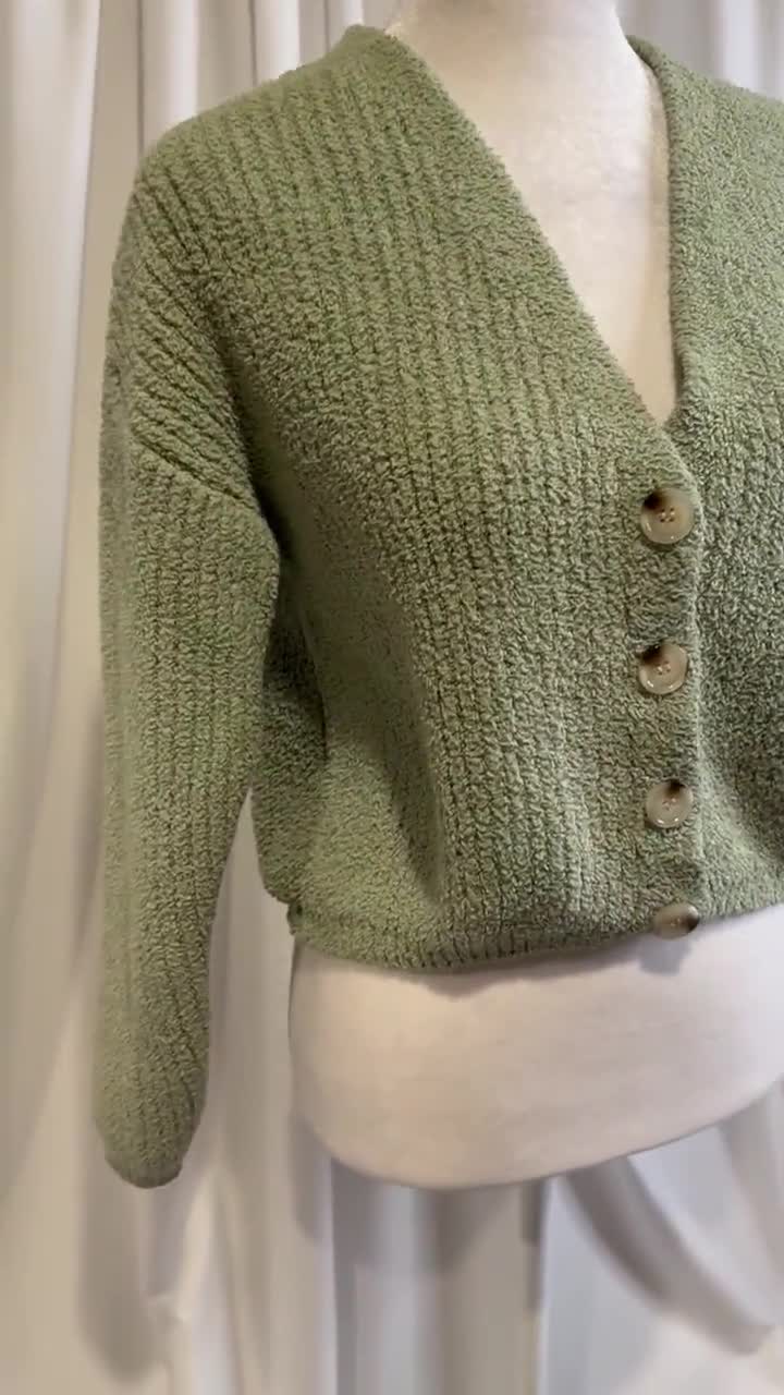 Zara Lightweight Sweater – Soft Green (Petite XS/S) video poster