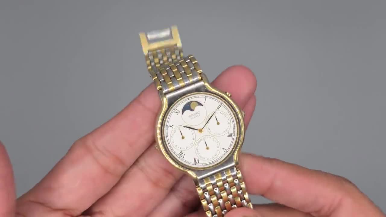 May 1988 Seiko 7F38-7020 Quartz Moonphase Triple Calendar Roman