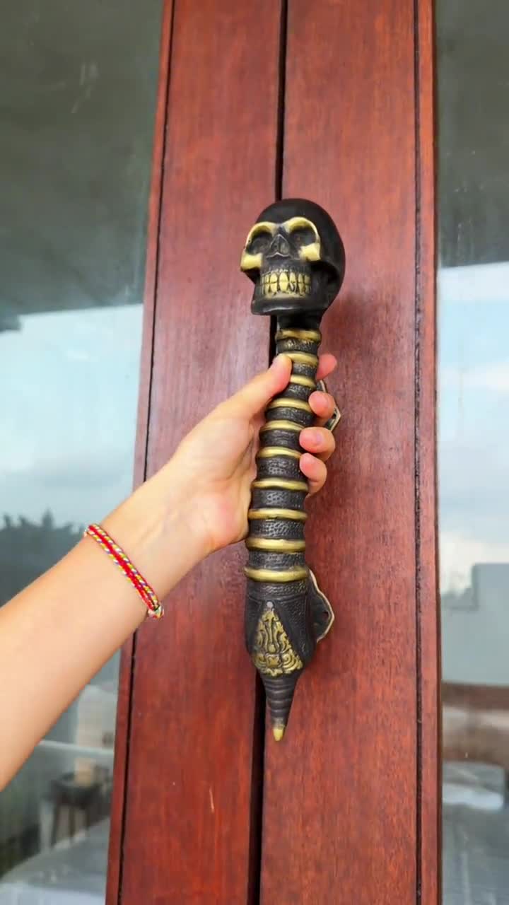Gothic Skull Door Handle Skeleton Door Pull Haunted House Decor