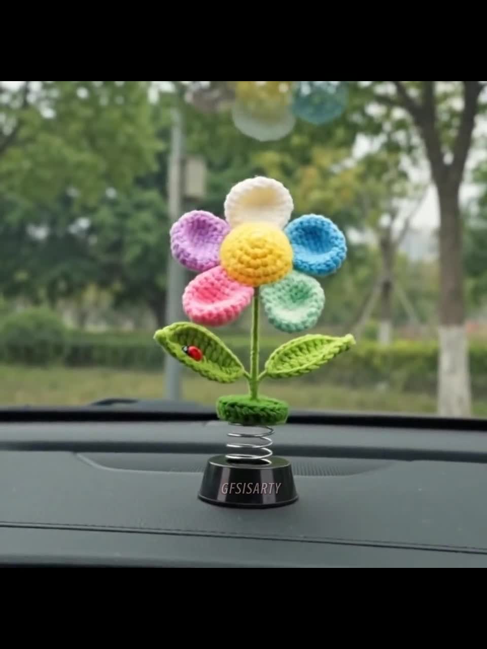 RaRaちゃん専用 自動車アクセサリー レインボーフラワーの車のダッシュボード装飾、かぎ針編みの車の