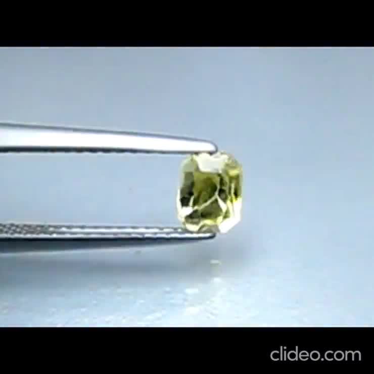 CARTER. Bague - platne, un saphr jaune de Ceylan de 11.34 carats
