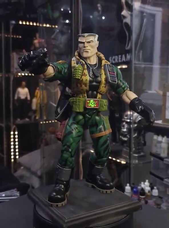 Small Soldiers - CHIP HAZARD - Hero Pose Statue - Etsy