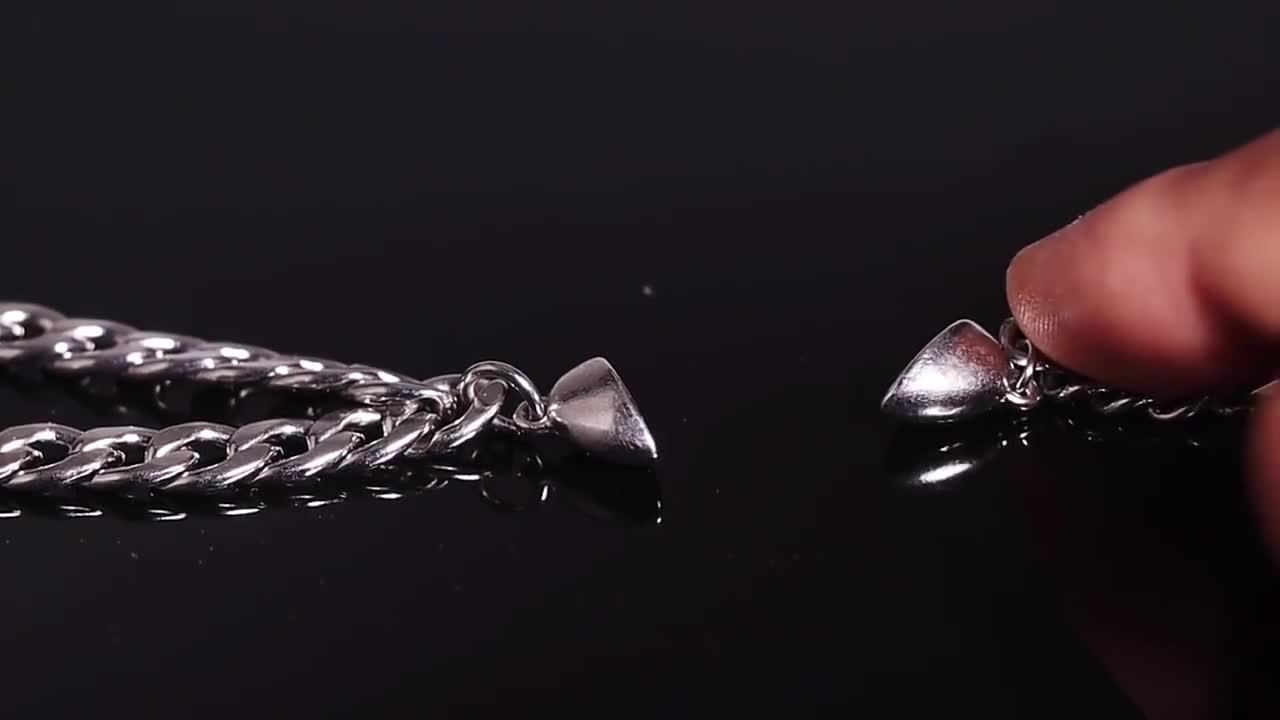 Yujinfu Fashion 2PCS Couple Chain Magnetic Heart Bracelet - China Jewelry  and Fashion Jewelry price