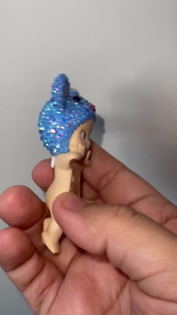 Auténtica muñeca Sonny Angel Mouse con pedrería: Colección de la serie de animales con diamantes de imitación. video poster