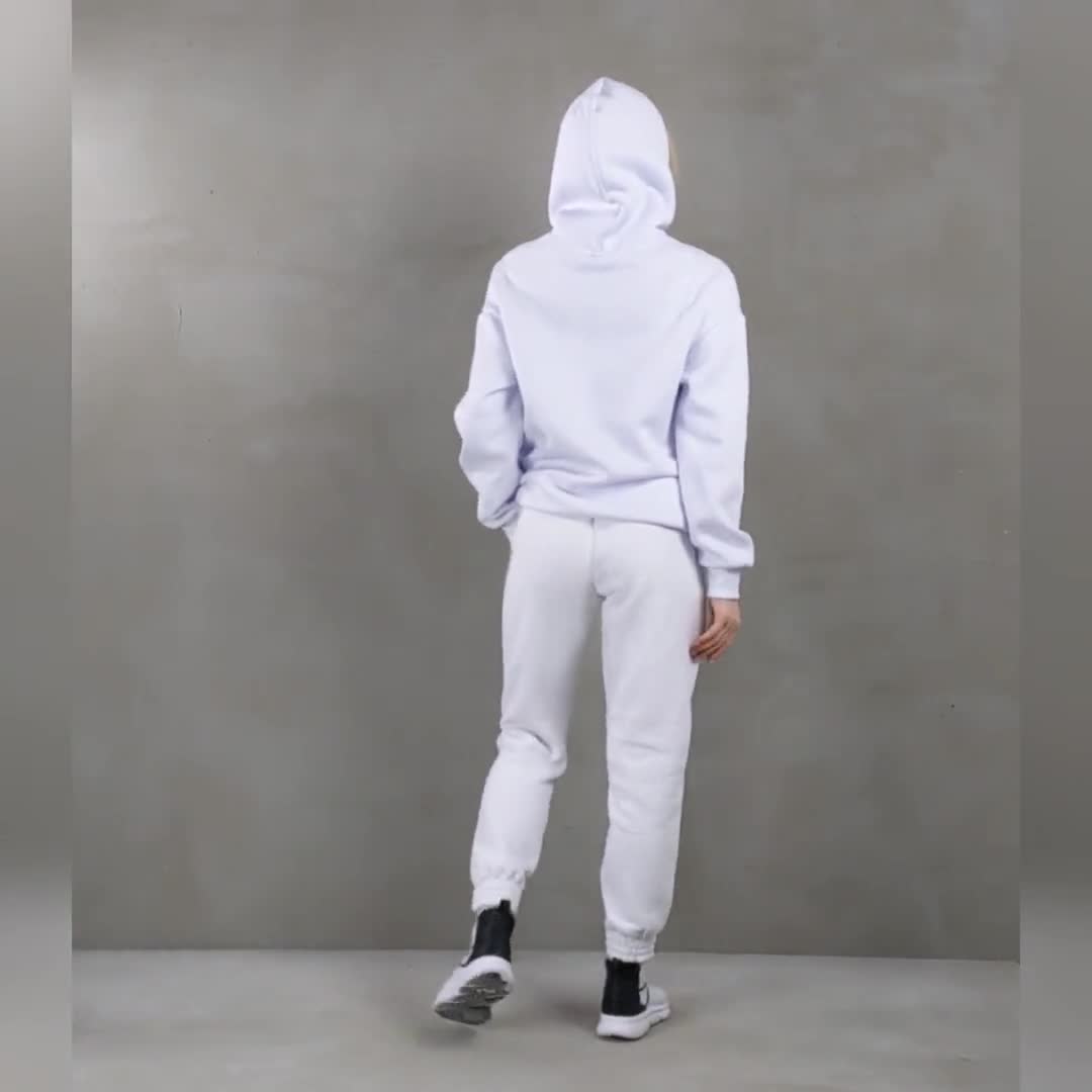 White hoodie 2025 and sweatpants