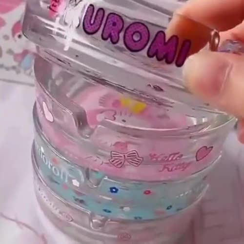 ハローキティのガラス灰皿 – かわいいインテリア - Etsy 日本