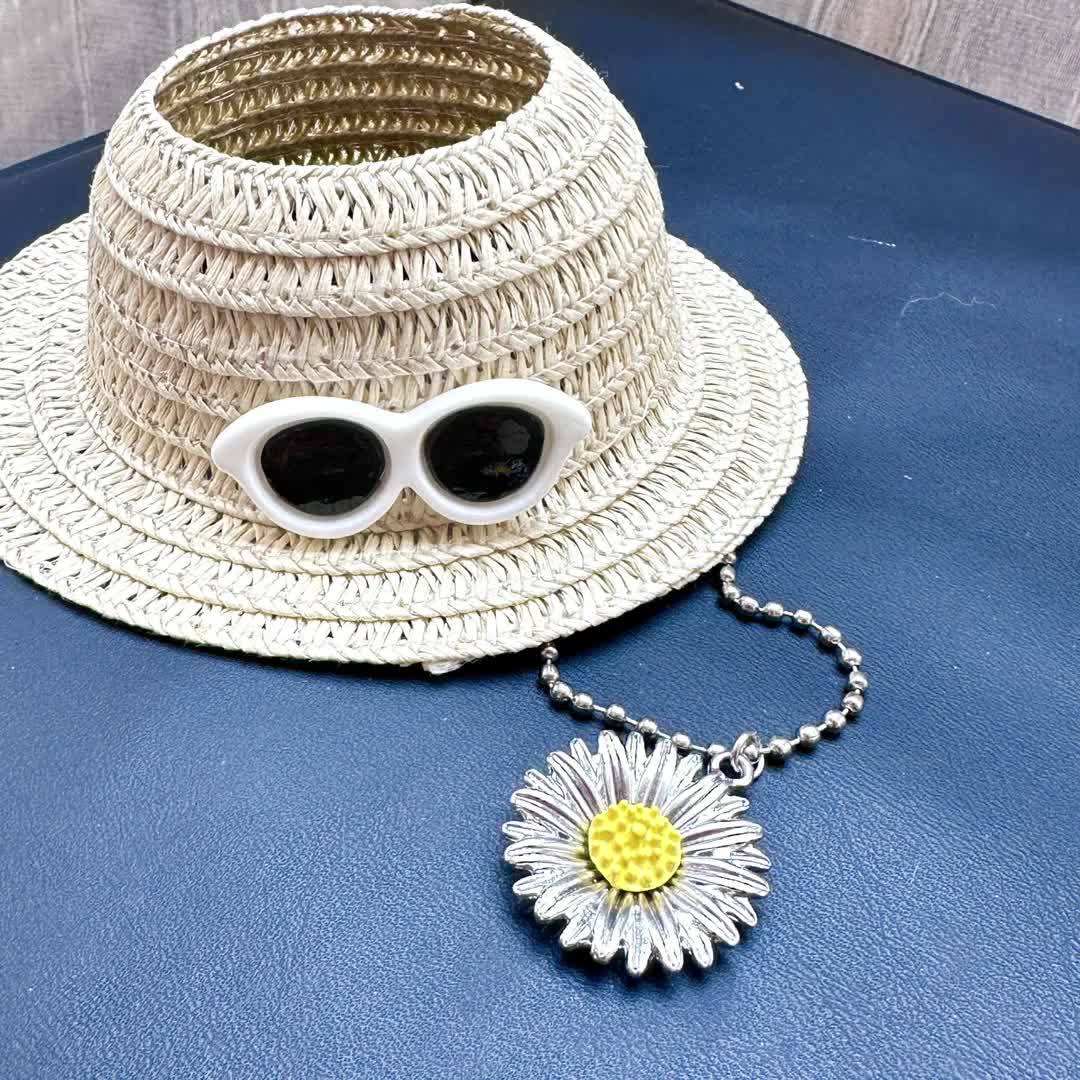 G-dragon Inspired Daisy Suit Outfit for 17cm Labubu Doll