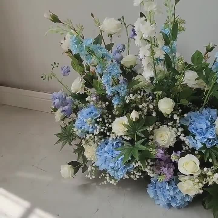 青い花のセンターピース 花のセンターピース ウェディング